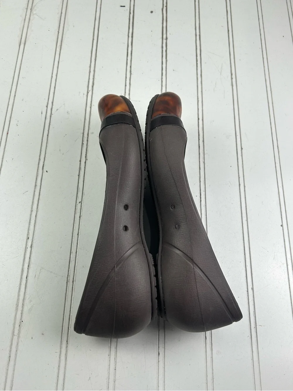 Crocs Brown Vintage Cap Toe Tortoise Lightweight Flats Women’s Size 8